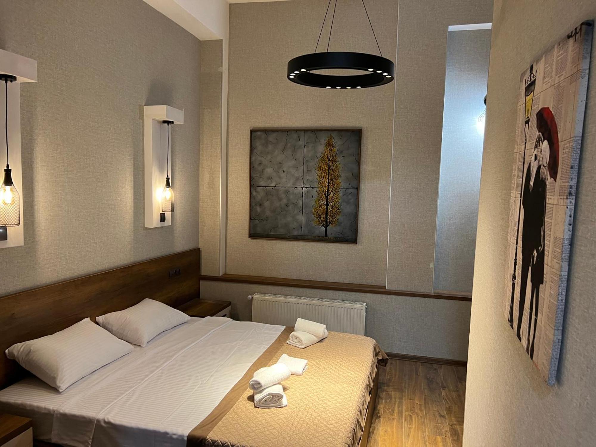 Hotel Livin Тбилиси Экстерьер фото