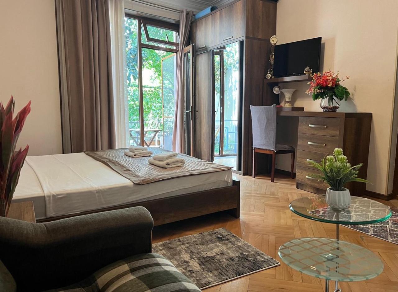Hotel Livin Тбилиси Номер фото